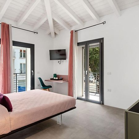 Double D House Bed & Breakfast Olbia Exterior photo