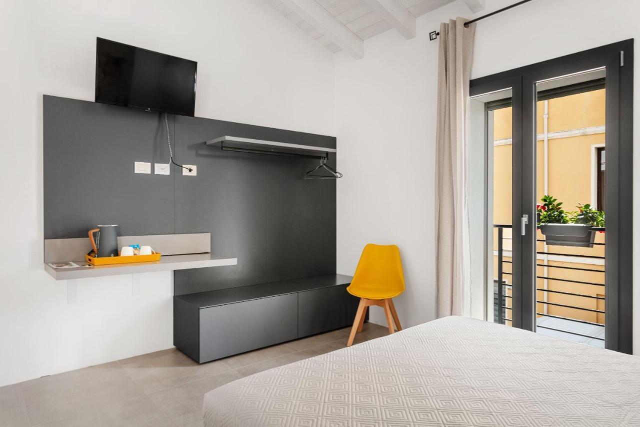 Double D House Bed & Breakfast Olbia Exterior photo