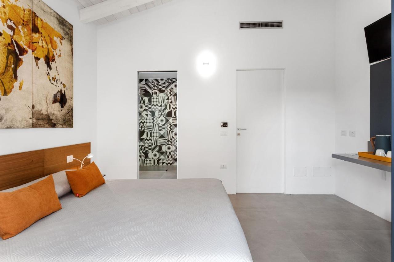 Double D House Bed & Breakfast Olbia Exterior photo