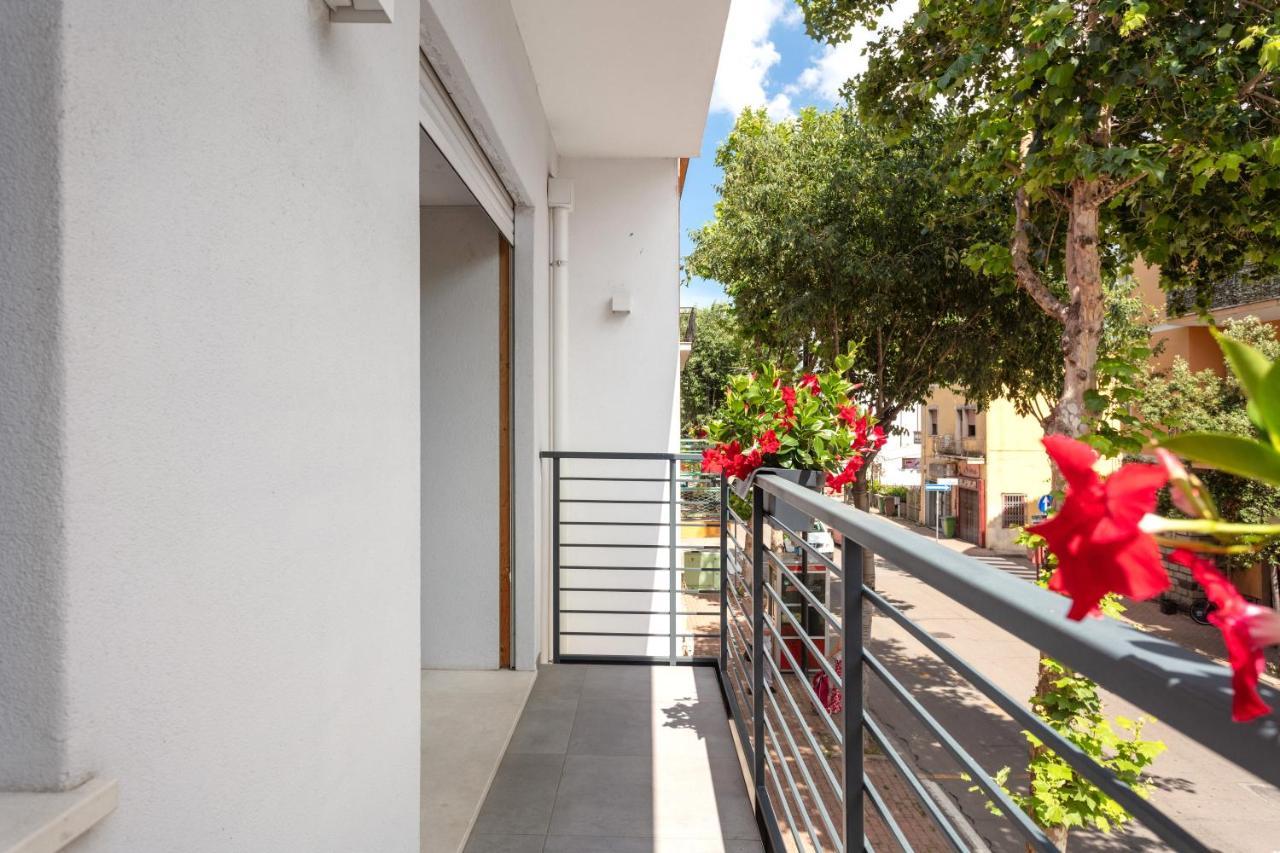 Double D House Bed & Breakfast Olbia Exterior photo