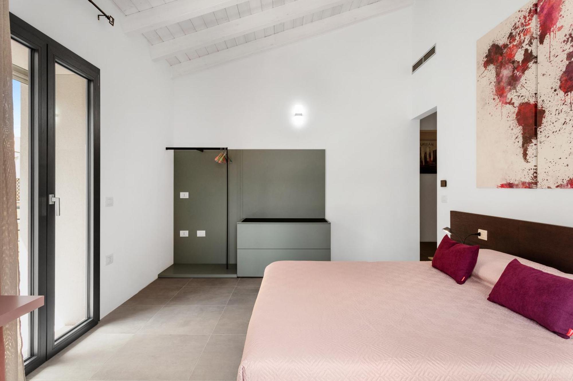 Double D House Bed & Breakfast Olbia Exterior photo