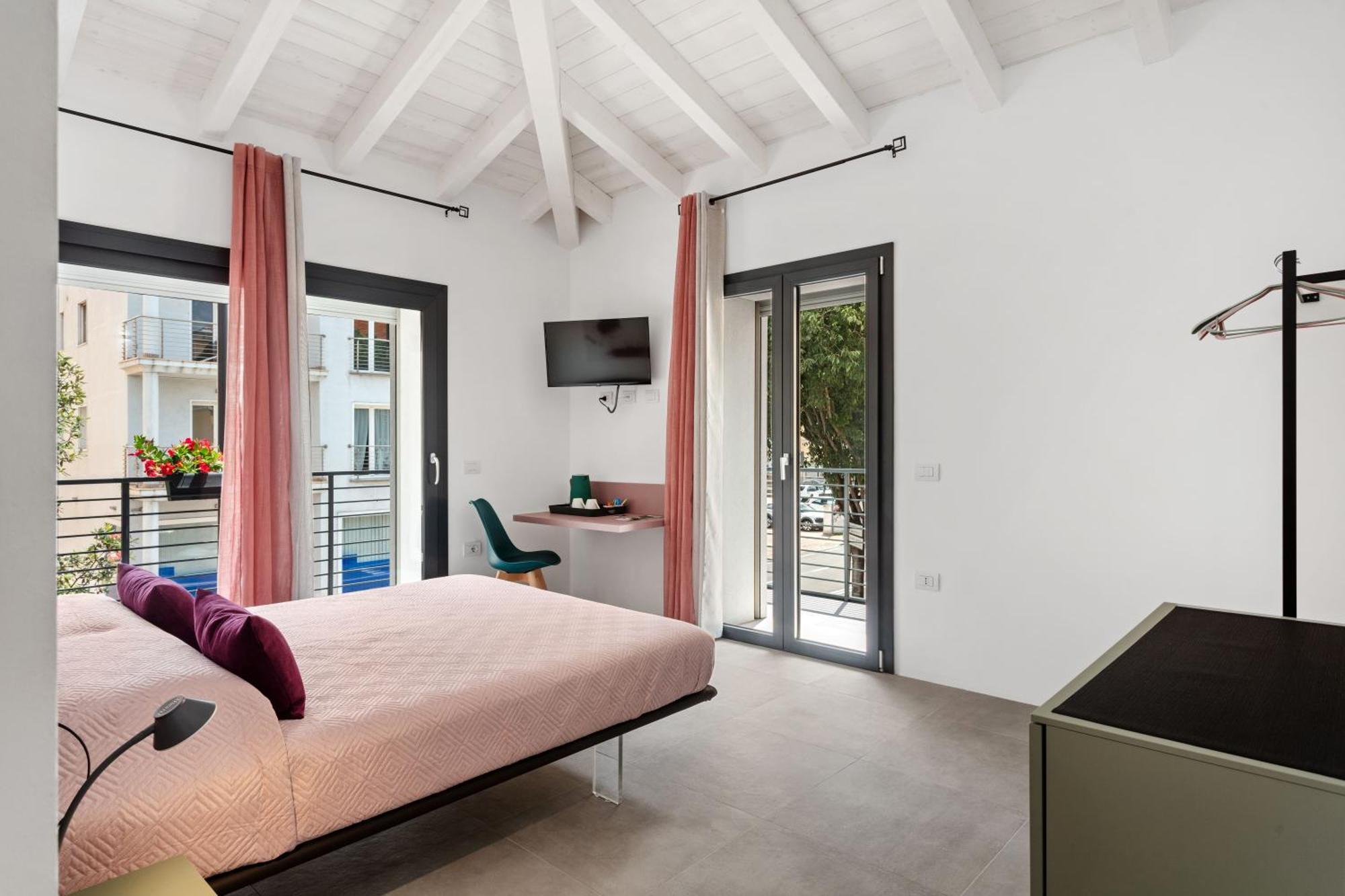 Double D House Bed & Breakfast Olbia Exterior photo